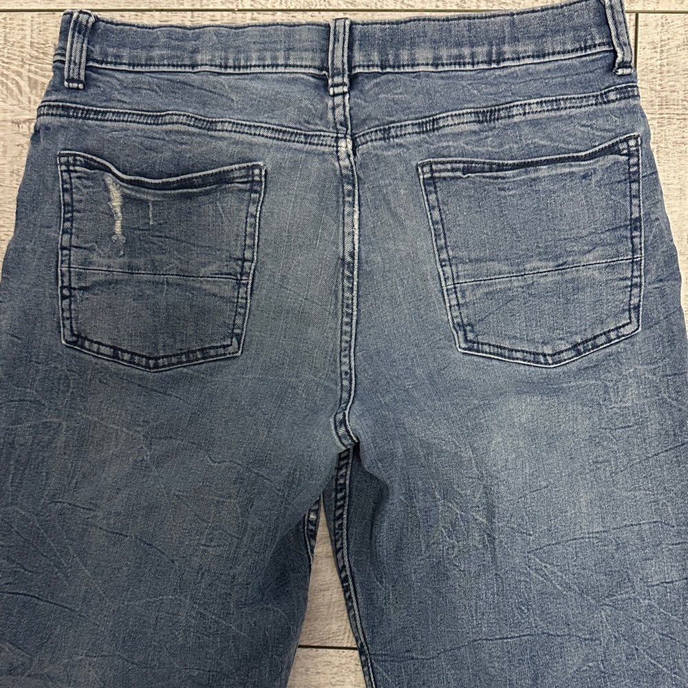 Arizona Jean Company Distressed Denim Jeans - Picture 8 of 10